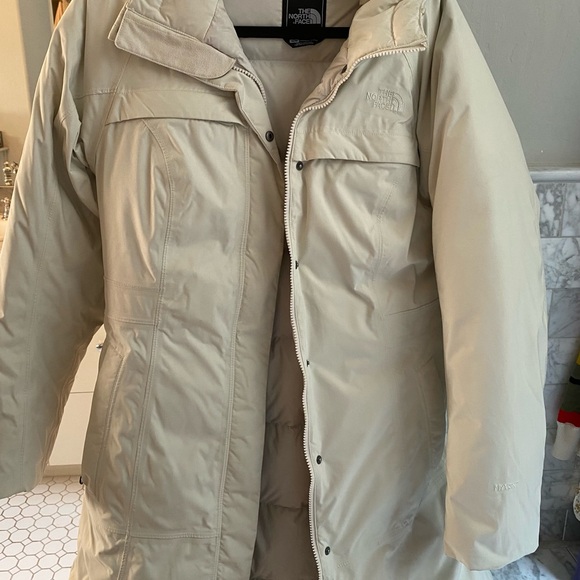 The North Face Jackets & Blazers - The North Face Women's Puffer Jacket - Cream